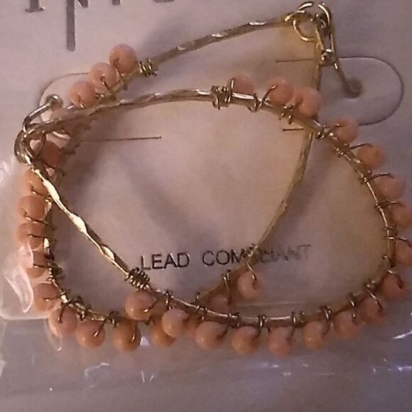 Influence Earrings  - Picture 3 of 4